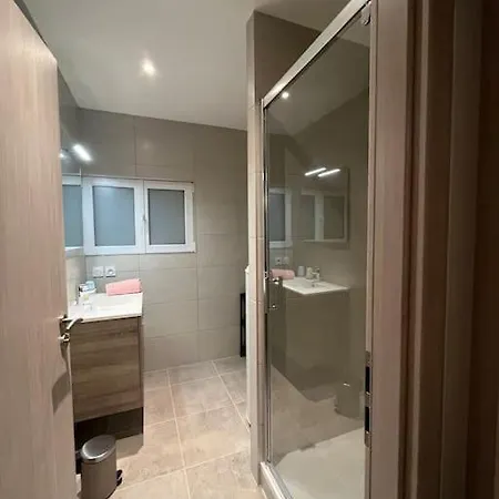 Le Clos Dore Et Parking Gratuit